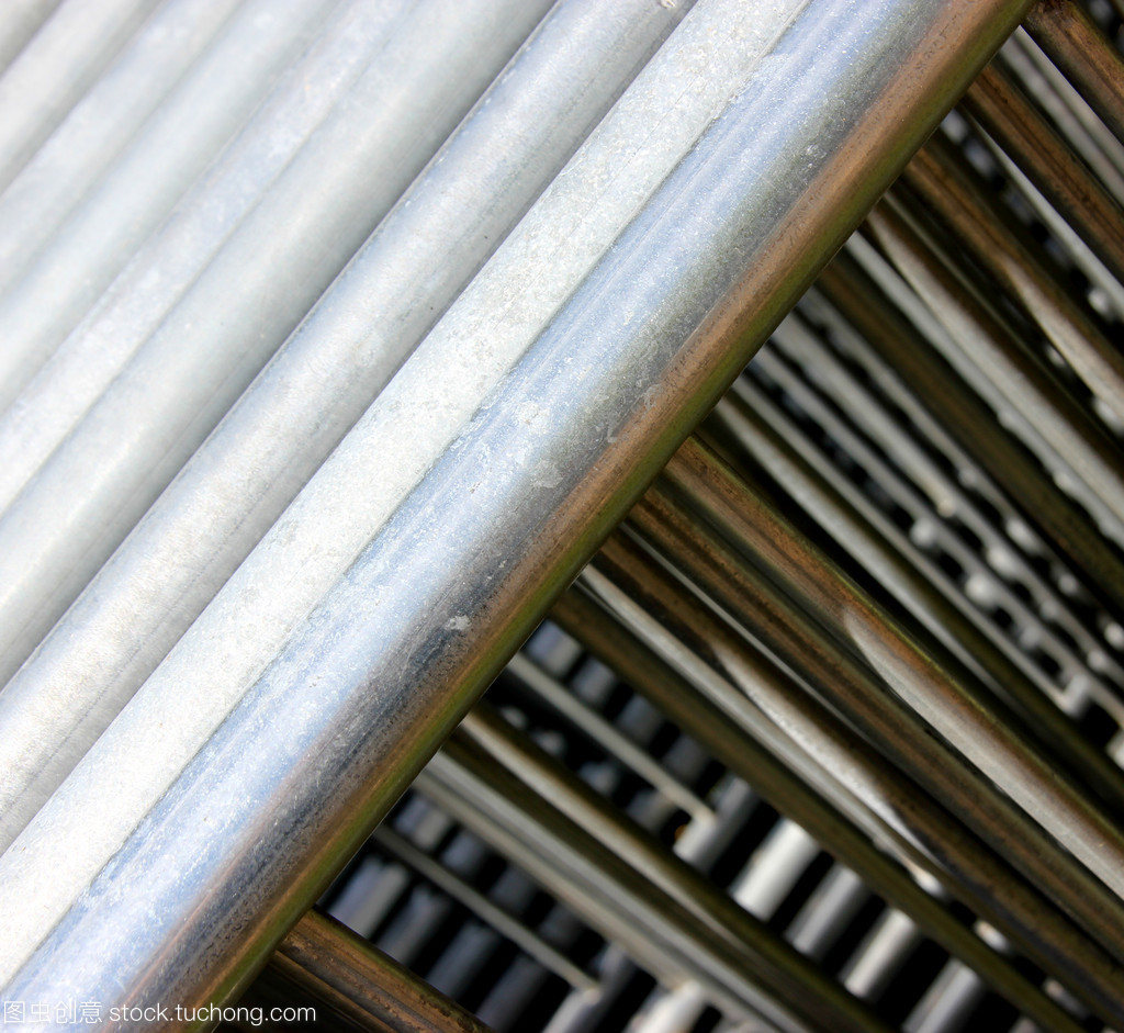 钢护栏、管材及金属建筑材料五金制品生产 技术与市场分析